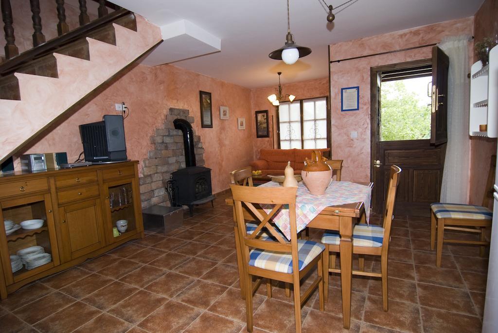 Apartmán Casa Les Pedroses Campiellos Pokoj fotografie
